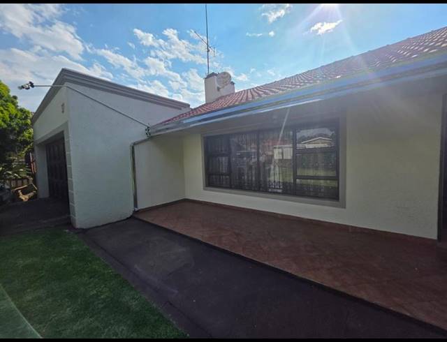 3 BEDROOM HOUSE FOR SALE IN GREENHILLS